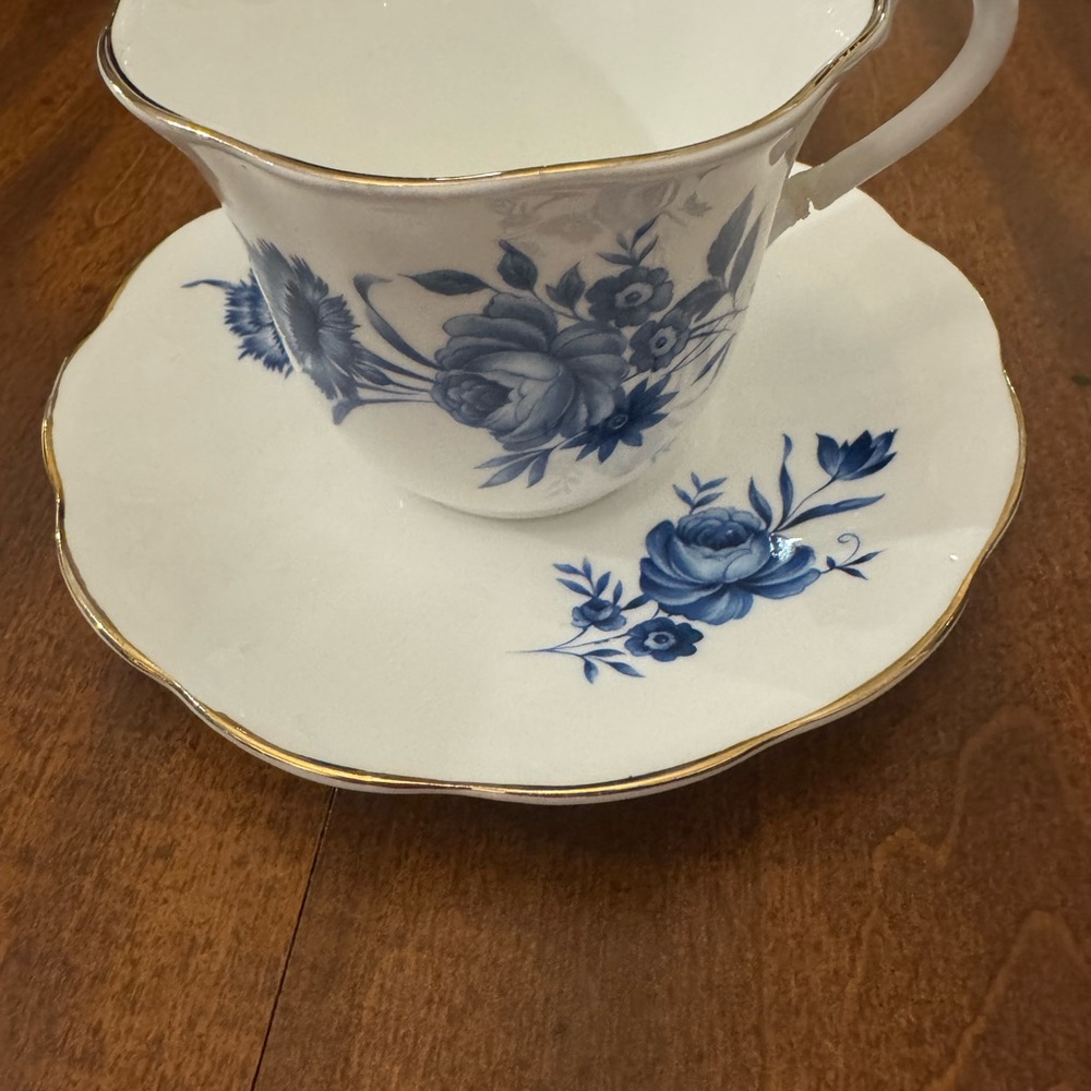 Elizabethan Elegant Blue Floral Teacup and Saucer Set